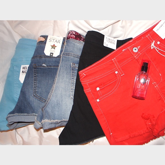 5 Jean short sets +Gift 5/w27 +Gift no offers - Picture 2 of 8
